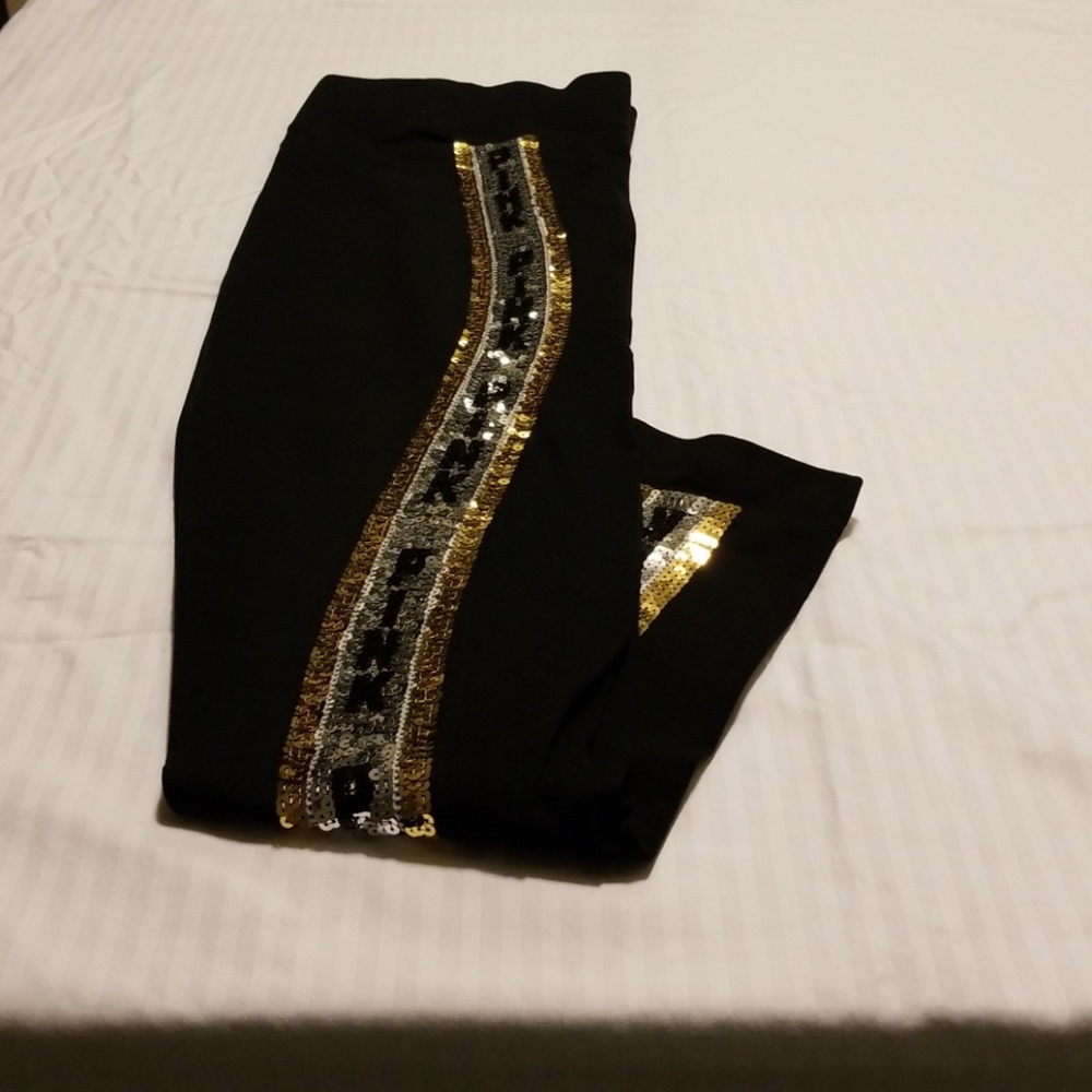 Black leggings